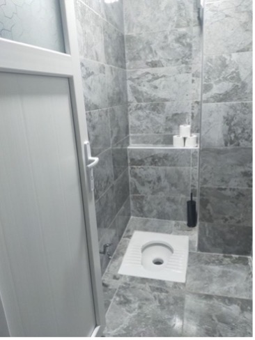 Memilih Kloset Jongkok Tepat untuk Kamar Mandi Minimalis 2x3 Meter Anda